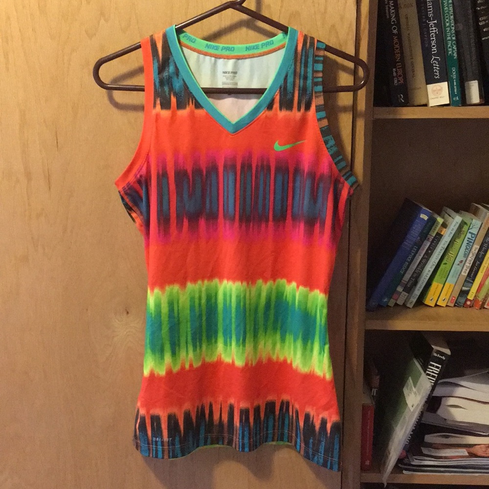 Nike pro workout tank